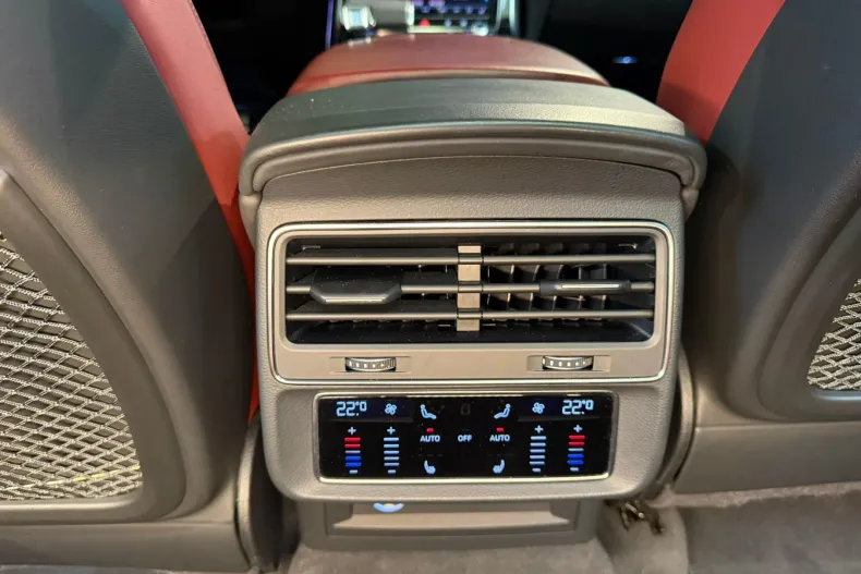 Audi SQ8 din 2019 cu 84.000 km - oferta AUD139929 - foto 25