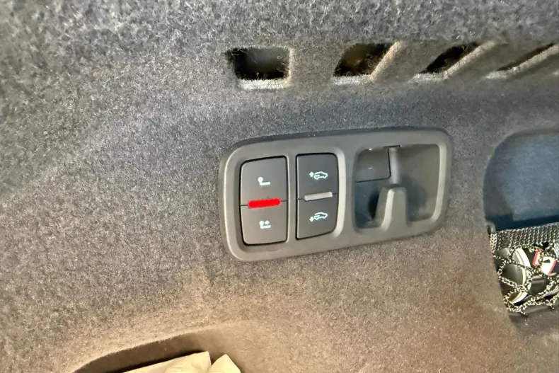 Audi SQ8 din 2019 cu 84.000 km - oferta AUD139929 - foto 31