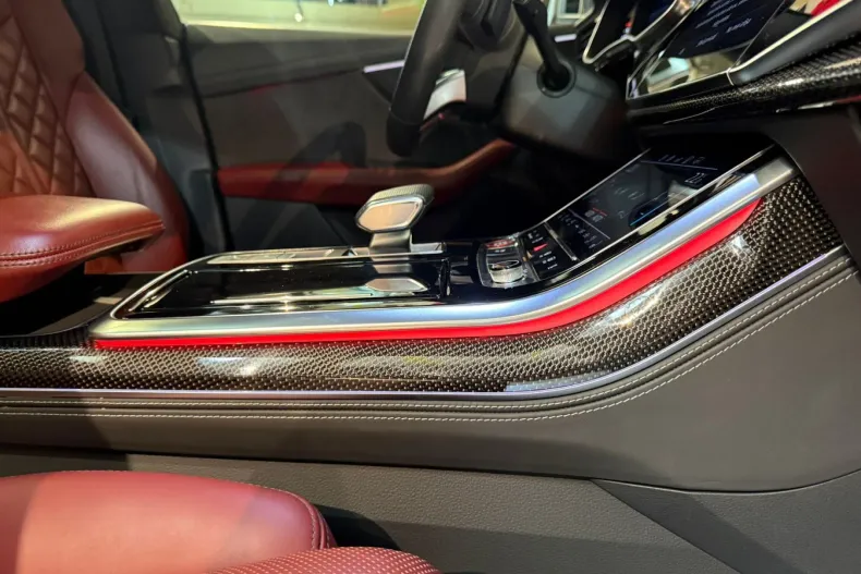 Audi SQ8 din 2019 cu 84.000 km - oferta AUD139929 - foto 36