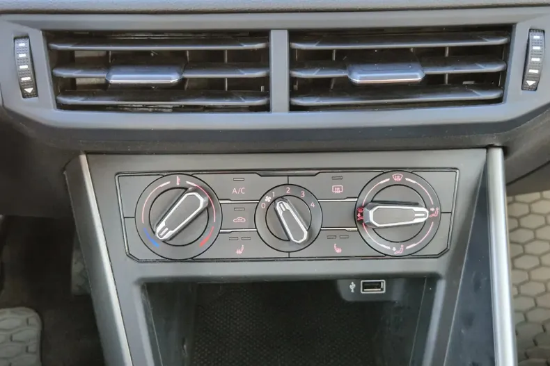 Volkswagen Polo din 2020 cu 86.914 km - oferta VOL139935 - foto 17