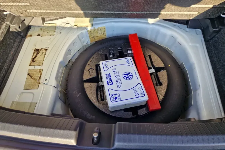 Volkswagen Polo din 2020 cu 86.914 km - oferta VOL139935 - foto 23