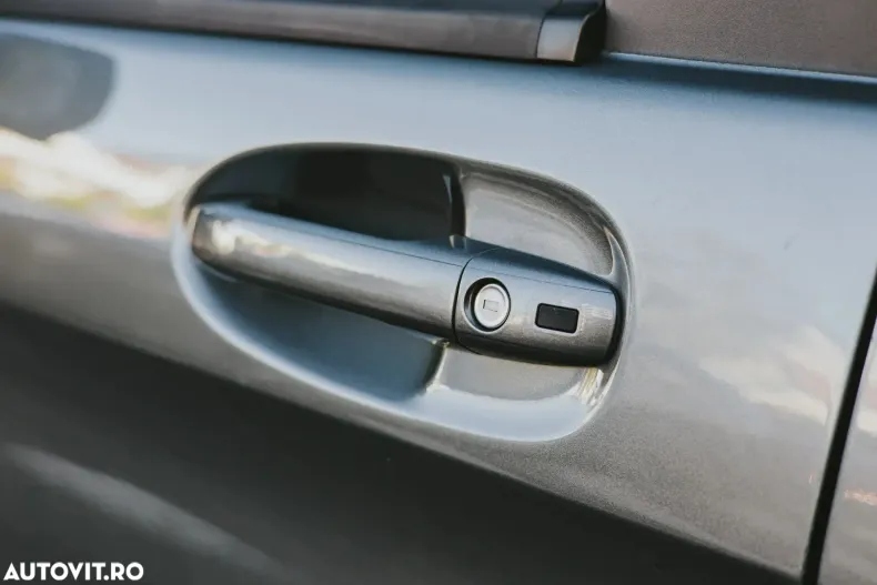 Mercedes-Benz V din 2019 cu 89.000 km - oferta MER139939 - foto 7