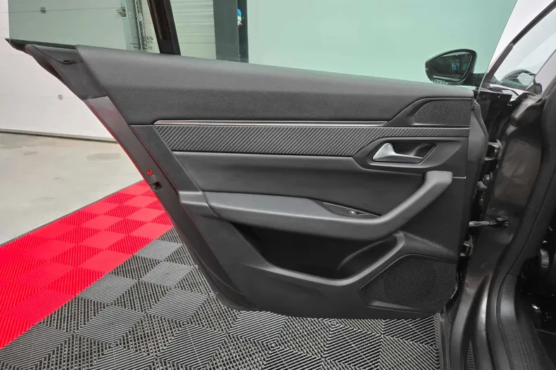 Peugeot 508 din 2023 cu 163.961 km - oferta PEU139949 - foto 13