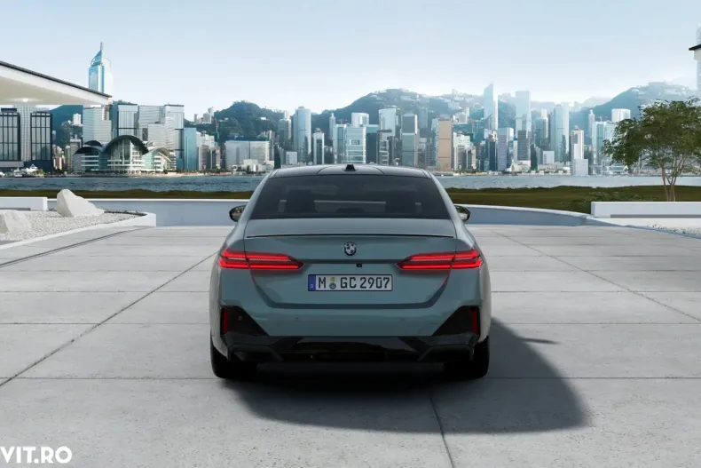 BMW Seria 5 din 2025 cu 1 km - oferta BMW139950 - foto 5