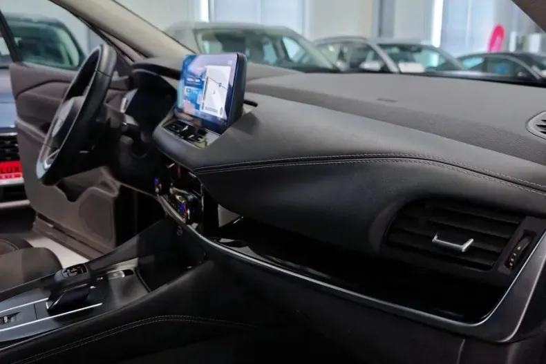 Nissan Qashqai din 2023 cu 72.817 km - oferta NIS139997 - foto 4