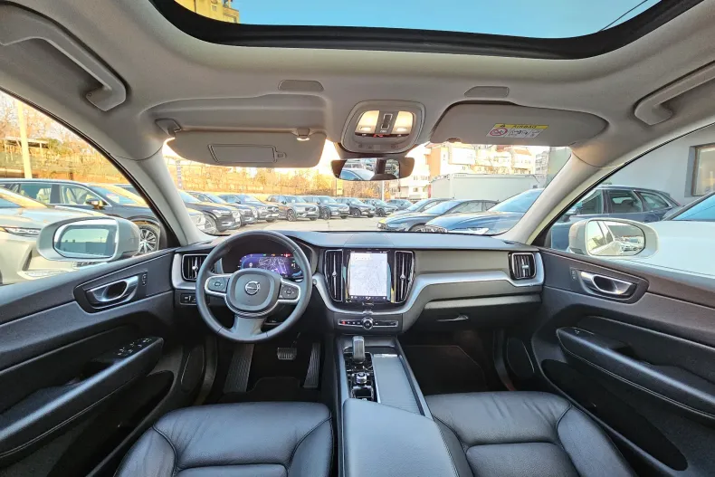 Volvo XC60 din 2022 cu 95.600 km - oferta VOL140005 - foto 5