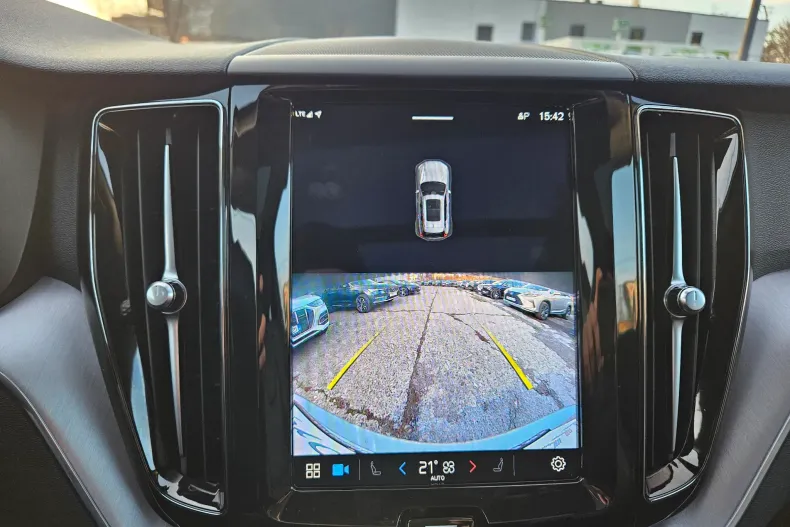 Volvo XC60 din 2022 cu 95.600 km - oferta VOL140005 - foto 8