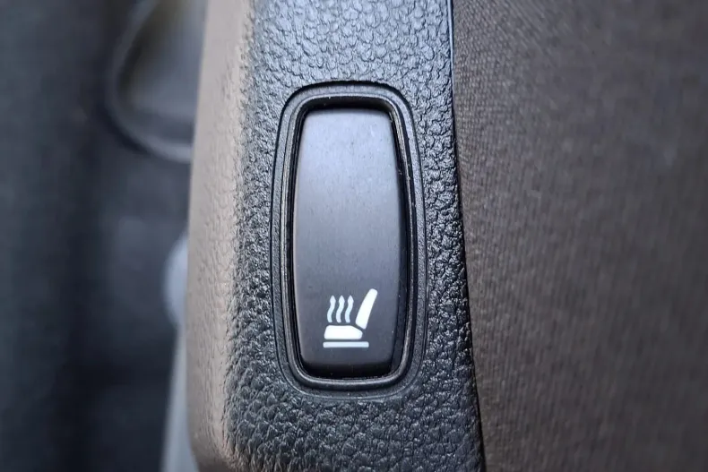 Dacia Duster din 2021 cu 100.230 km - oferta DAC140006 - foto 13