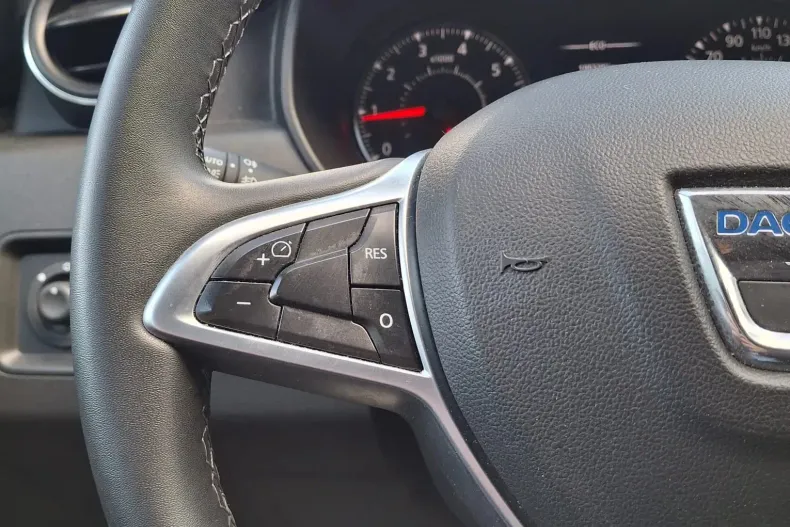 Dacia Duster din 2021 cu 100.230 km - oferta DAC140006 - foto 19