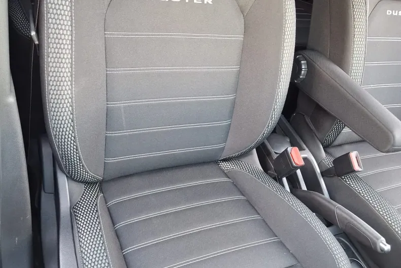 Dacia Duster din 2021 cu 100.230 km - oferta DAC140006 - foto 32