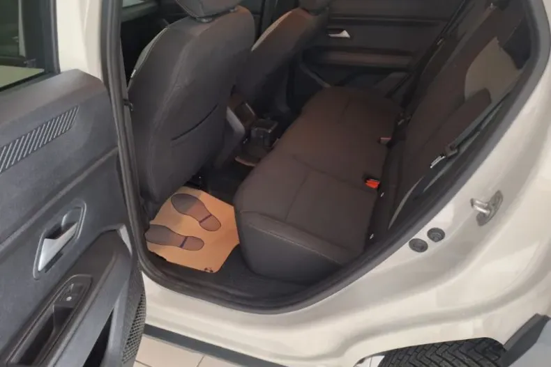 Dacia Duster din 2024 cu 700 km - oferta DAC140055 - foto 14