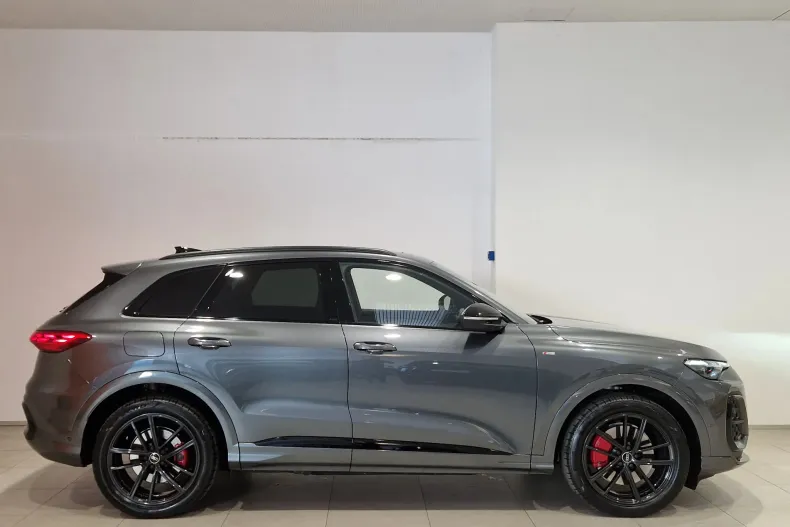 Audi Q5 din 2025 cu 5.000 km - oferta AUD140062 - foto 6