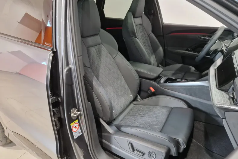 Audi Q5 din 2025 cu 5.000 km - oferta AUD140062 - foto 12