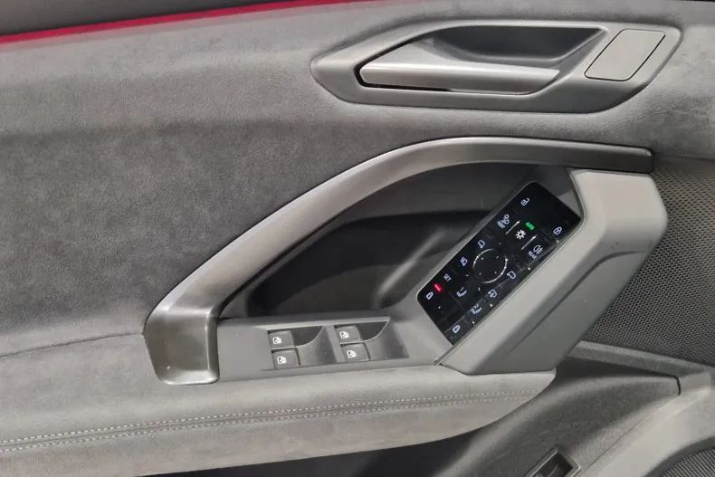 Audi Q5 din 2025 cu 5.000 km - oferta AUD140062 - foto 14