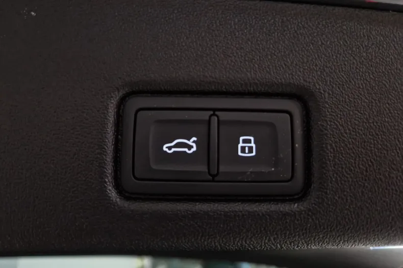 Audi Q5 din 2025 cu 5.000 km - oferta AUD140062 - foto 28