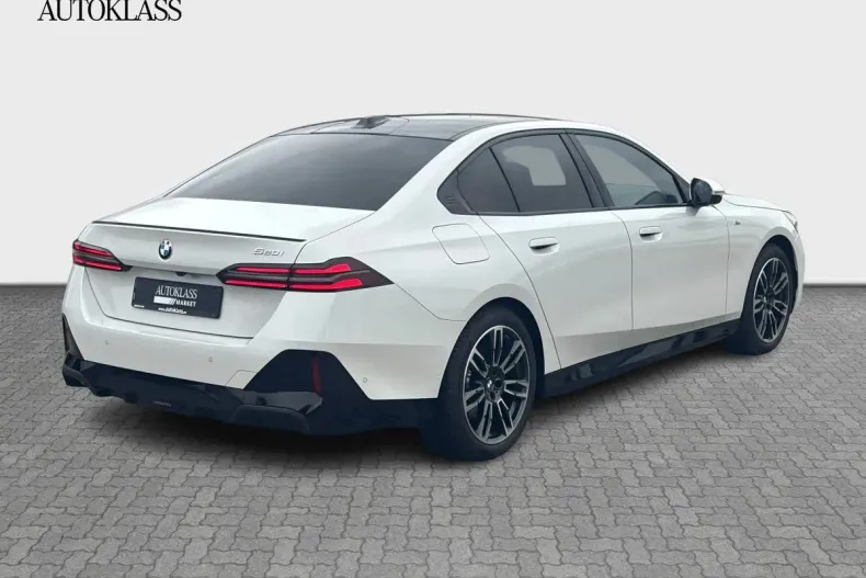 BMW Seria 5 din 2024 cu 26.500 km - oferta BMW140071 - foto 5