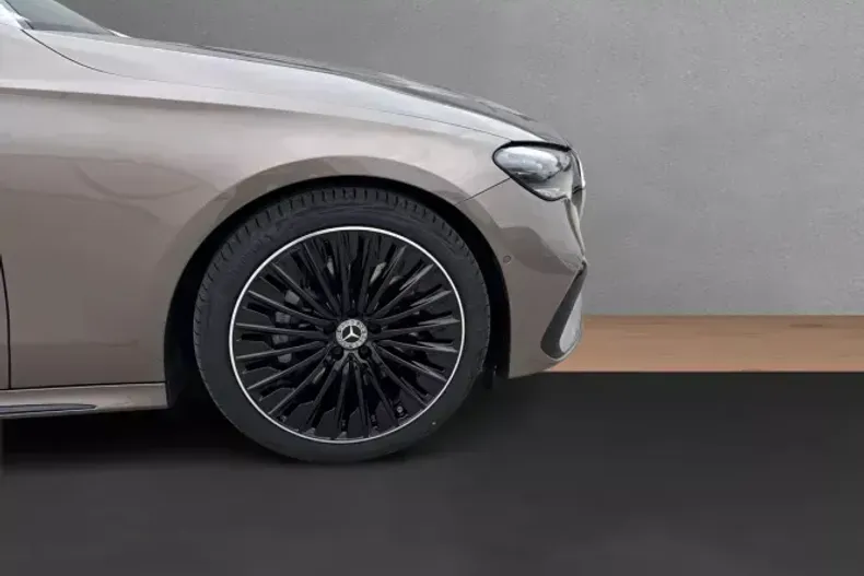 Mercedes-Benz E din 2024 cu 8.289 km - oferta MER140074 - foto 9