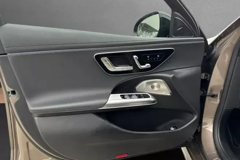 Mercedes-Benz E din 2024 cu 8.289 km - oferta MER140074 - foto 17