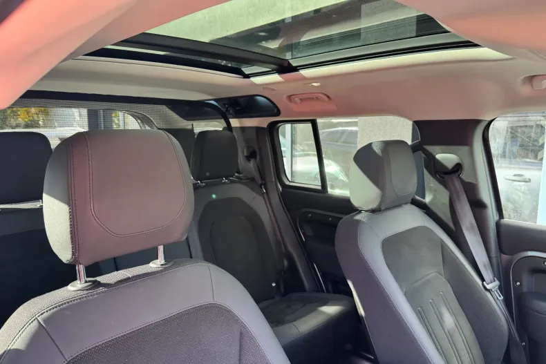 Land Rover Defender din 2020 cu 128.714 km - oferta LAN140077 - foto 9