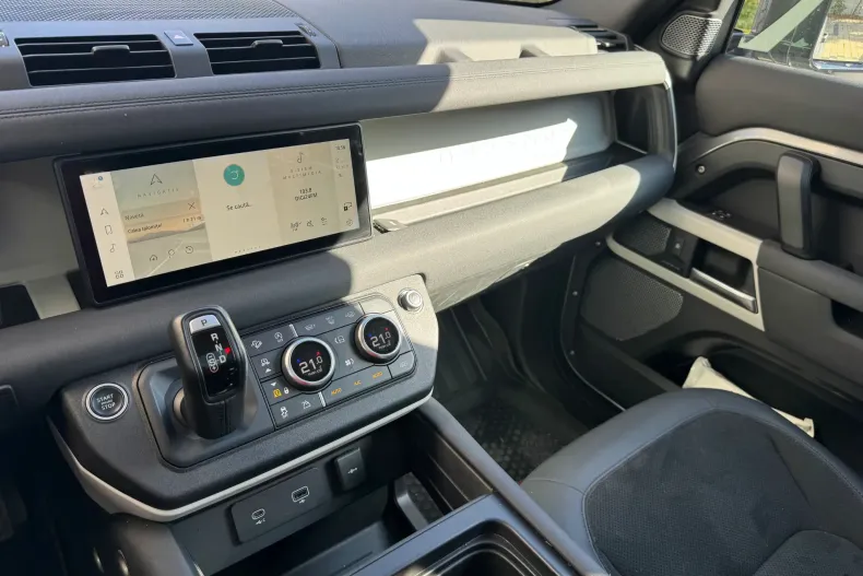 Land Rover Defender din 2020 cu 128.714 km - oferta LAN140077 - foto 15
