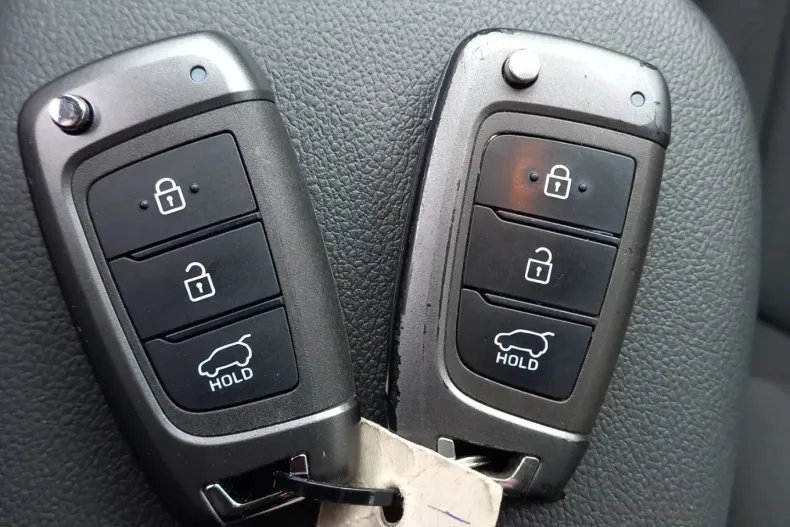 Hyundai KONA din 2021 cu 22.341 km - oferta HYU140078 - foto 27