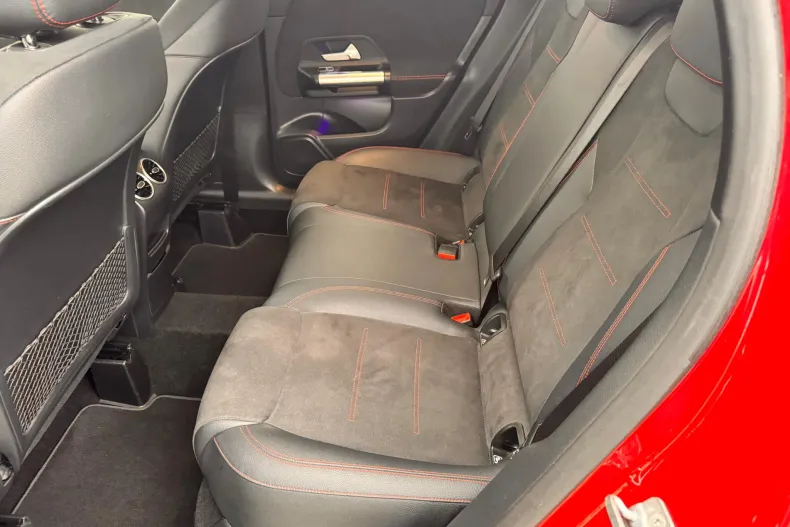 Mercedes-Benz GLA din 2023 cu 85.402 km - oferta MER140089 - foto 14