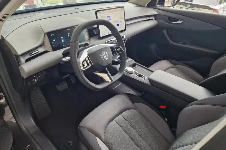 MG S5 din 2025 cu 2 km - oferta MG0140094 - foto 8