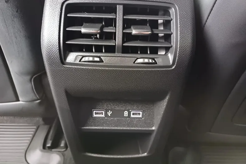 Peugeot 308 din 2022 cu 27.969 km - oferta PEU140096 - foto 22