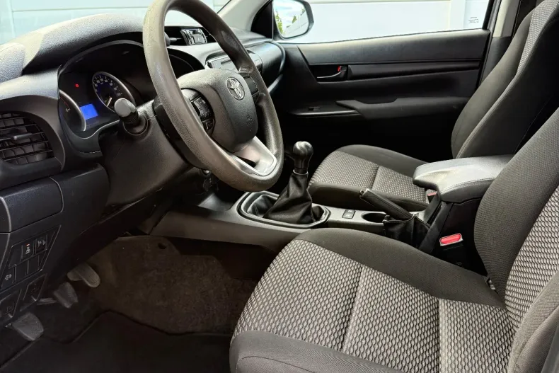 Toyota Hilux din 2019 cu 160.340 km - oferta TOY140103 - foto 18