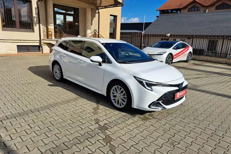 Toyota Corolla din 2023 cu 17.500 km - oferta TOY140114 - foto 3