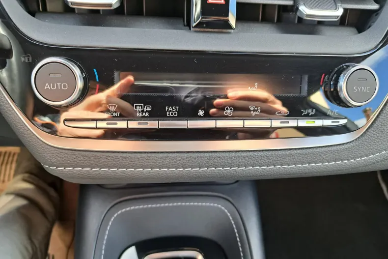 Toyota Corolla din 2023 cu 17.500 km - oferta TOY140114 - foto 12