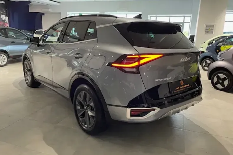 Kia Sportage din 2024 cu 8.996 km - oferta KIA140115 - foto 8