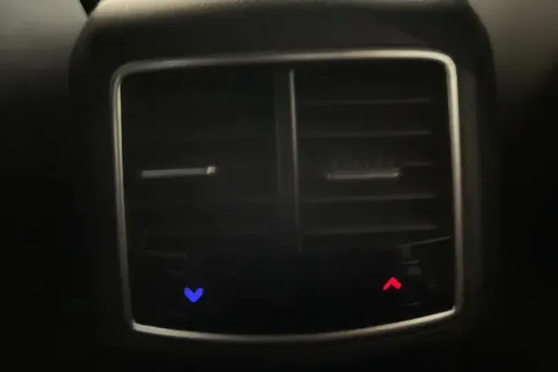 Kia Sportage din 2024 cu 8.996 km - oferta KIA140115 - foto 16