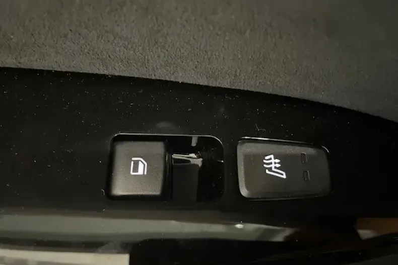 Kia Sportage din 2024 cu 8.996 km - oferta KIA140115 - foto 34