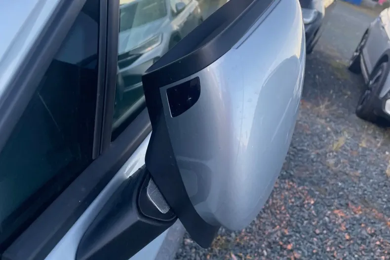 Volkswagen Golf din 2025 cu 4 km - oferta VOL140137 - foto 6