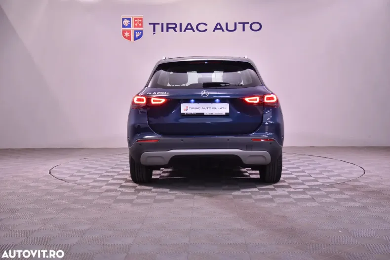Mercedes-Benz GLA din 2022 cu 41.618 km - oferta MER140150 - foto 4