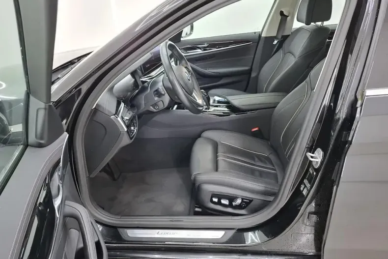 BMW Seria 5 din 2020 cu 105.571 km - oferta BMW140178 - foto 7