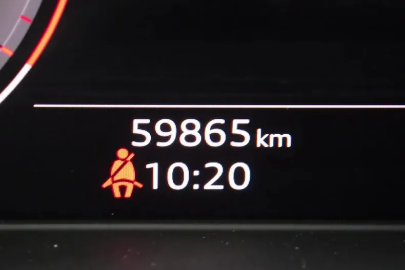 Audi A4 din 2023 cu 59.865 km - oferta AUD140179 - foto 4