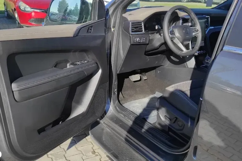 Volkswagen Amarok din 2025 cu 5 km - oferta VOL140200 - foto 14