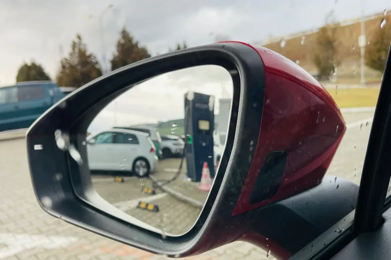 Volkswagen ID.4 din 2023 cu 13.900 km - oferta VOL140205 - foto 23