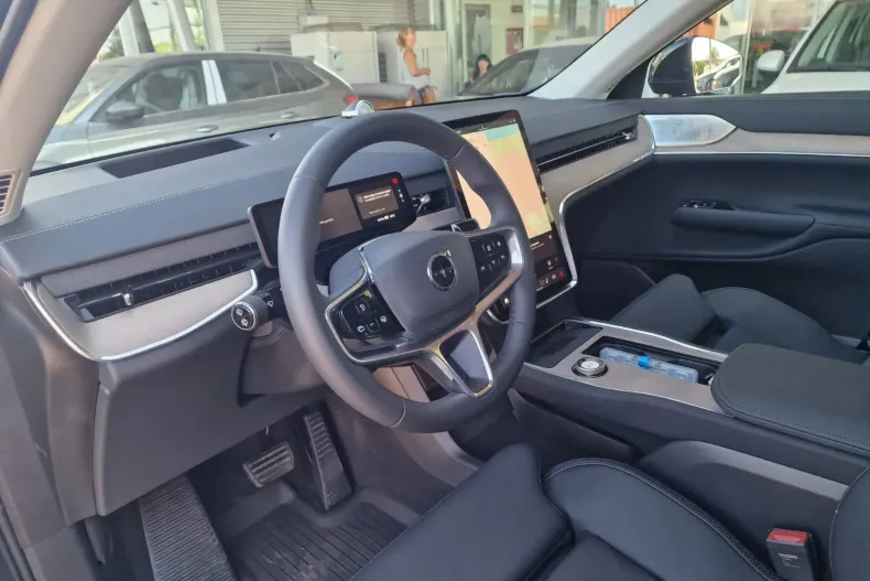 Volvo EX90 din 2025 cu 2.481 km - oferta VOL140241 - foto 12