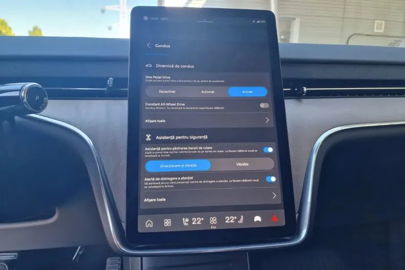 Volvo EX90 din 2025 cu 2.481 km - oferta VOL140241 - foto 22