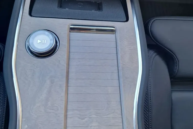 Volvo EX90 din 2025 cu 2.481 km - oferta VOL140241 - foto 32