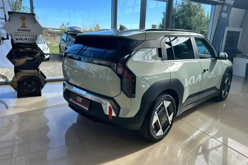 Kia EV3 din 2025 cu 500 km - oferta KIA140255 - foto 5