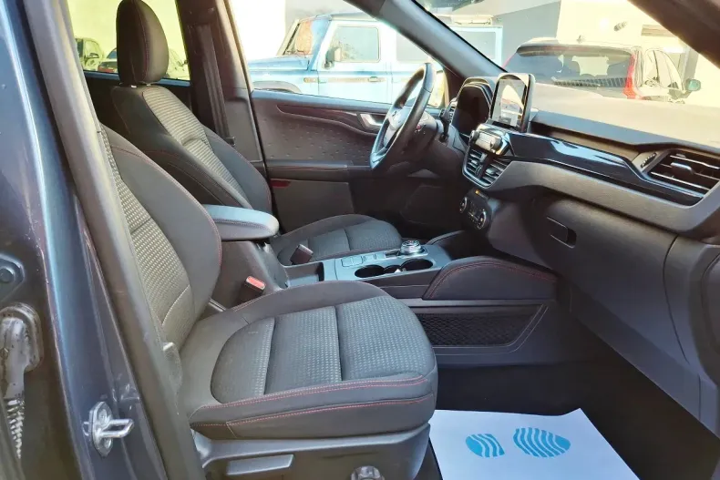 Ford Kuga din 2020 cu 102.574 km - oferta FOR140257 - foto 12