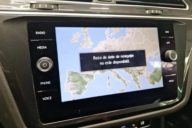 Volkswagen Tiguan din 2020 cu 50.223 km - oferta VOL140267 - foto 10