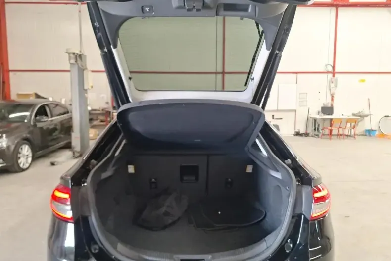 Ford Mondeo din 2020 cu 87.554 km - oferta FOR140269 - foto 8