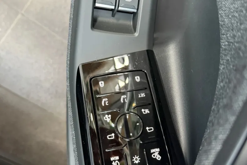 Audi Q6 din 2025 cu 0 km - oferta AUD140278 - foto 25