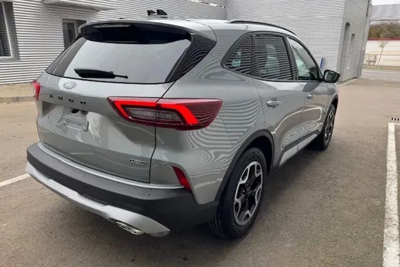 Ford Kuga din 2025 cu 6 km - oferta FOR140298 - foto 5