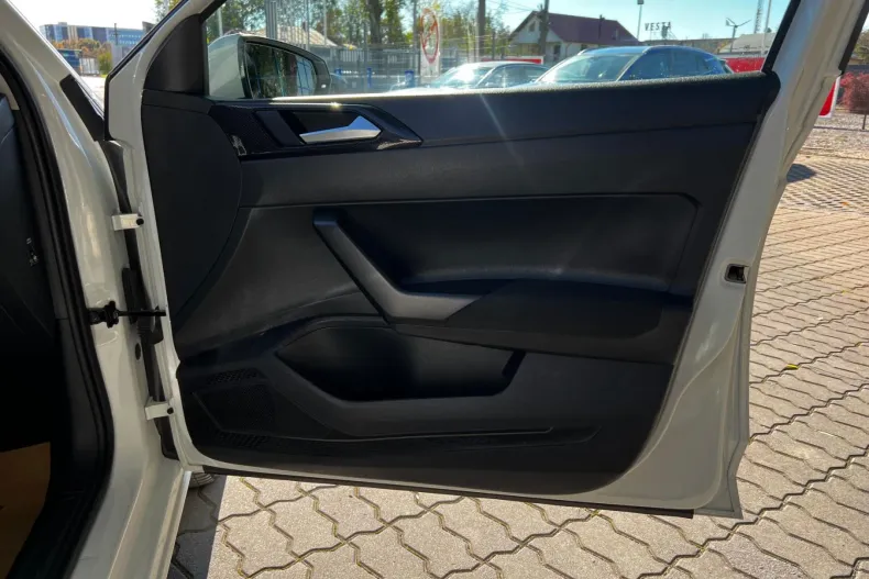 Volkswagen Polo din 2022 cu 81.045 km - oferta VOL140314 - foto 34